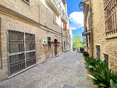 Foto Appartamento in via  Borghetto, Corropoli di 107 m² con 3 locali