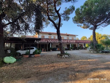 Foto Casa indipendente in Strada della Blilla, Pesaro Villa Ceccolini
