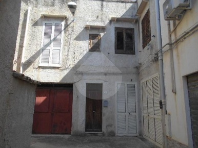 Foto Appartamento in Via Daniele Manin, Castelvetrano di 100 m² in vendita