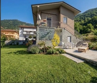 Foto Villa unifamiliare a Carrara Fontia, Fossola, Fossone di 183 m²