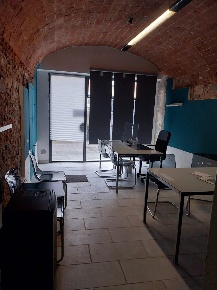 Foto Locale commerciale a Pisa Sant'Antonio di 60 m² con 3 locali