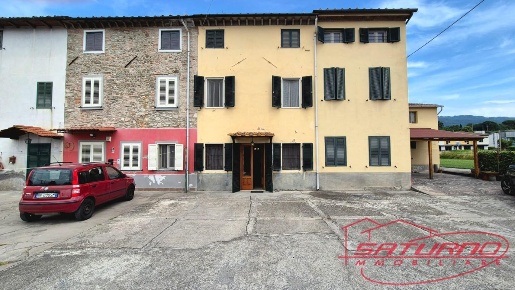 Foto Casa indipendente a Capannori Segromigno - San Colombano di 150 m²