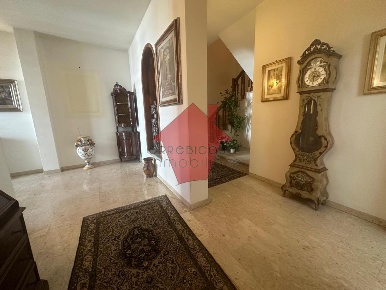 Foto Villa unifamiliare a Empoli Ospedale - Santa Maria di 357 m²