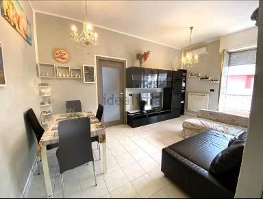 Foto Appartamento a Carrara Marina di Carrara di 65 m² con 4 locali