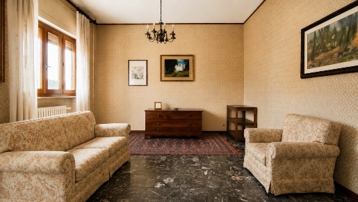 Foto Appartamento a Pistoia Pistoia Ovest di 125 m² con 6 locali in vendita