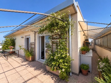 Foto Appartamento in via Risorgimento 6C, Pero di 113 m² con 3 locali