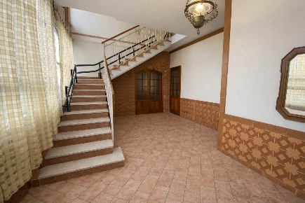 Foto Villa bifamiliare in Via Nino Bixio  3, Trino Centro di 300 m²