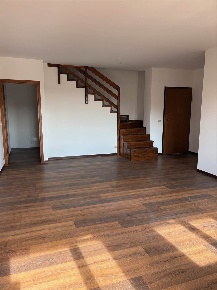 Foto Appartamento a Pasian di Prato Passons di 135 m² con 7 locali