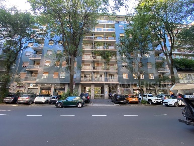 Foto Appartamento in Via Emanuele Filiberto 4, Milano Sempione di 102 m²