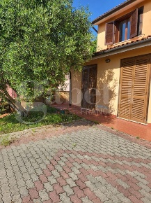 Foto Appartamento a Rio Rio Nell'Elba di 114 m² con 5 locali in vendita