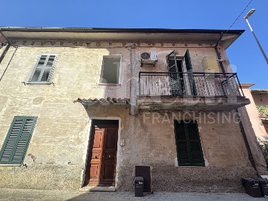 Foto Appartamento in Via Fiume 15, Orte Centro di 56 m² in vendita
