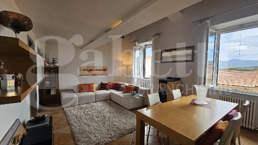 Foto Appartamento a Portoferraio Centro di 140 m² con 5 locali in vendita