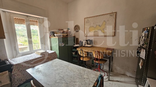 Foto Appartamento a Rio Nisporto di 75 m² con 4 locali in vendita