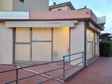 Foto Ufficio a Marciana Marina Centro di 80 m² con 4 locali in vendita