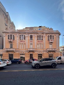 Foto Locale commerciale a Cagliari di 46 m² con 1 locali in vendita