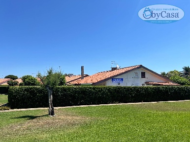 Foto Villa a schiera in via marte, Ladispoli Centro di 60 m² con 3 locali