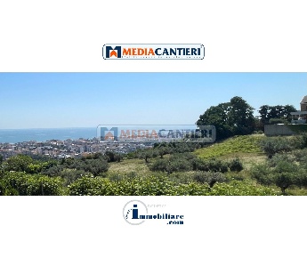 Foto Villa unifamiliare in STRADA ZANNI 78, Pescara di 313 m² con 5 locali