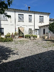 Foto Casa indipendente in Via Mazzini 93, Acquanegra sul Chiese Centro