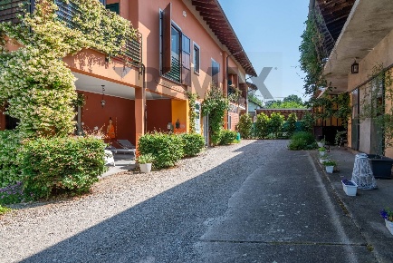Foto Casa indipendente in via Beati 156, Castelletto sopra Ticino Beati