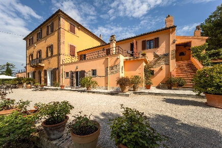 Foto Villa unifamiliare in Contrada Ciafone, Offida di 1050 m² in vendita