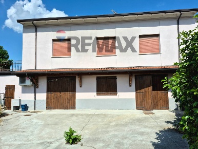 Foto Casa indipendente in mariana mantovana 10, Mariana Mantovana di 176 m²
