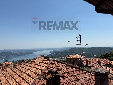 Foto Appartamento in VIA BERTOLETTI 8, Nebbiuno Fosseno di 100 m²