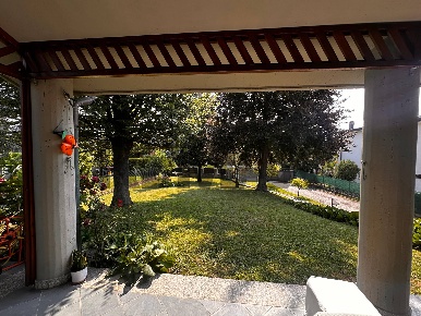 Foto Villa unifamiliare in via Antonio Locatelli 53, Cologno al Serio