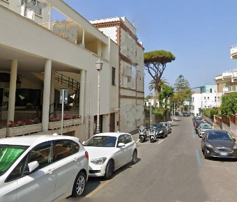 Foto Locale commerciale in Via delle Libertà 75, Santa Marinella di 119 m²