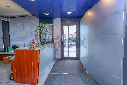 Foto Ufficio in via Bolzano 5, Torri di Quartesolo Centro di 480 m²