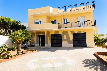 Foto Villa unifamiliare in via san cusumano 36, Erice Casa Santa di 280 m²