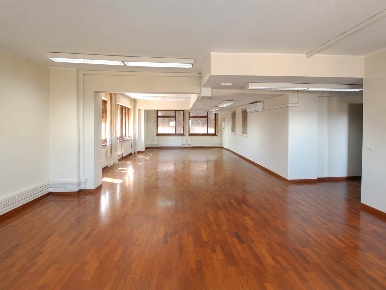 Foto Ufficio in VIA MONSIGNORE VENTIMIGLIA  117, Catania di 209 m²