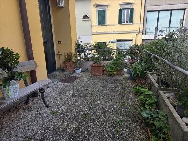 Foto Appartamento a Cecina Cecina Centro di 155 m² con 7 locali in vendita