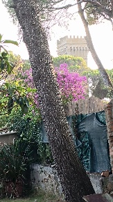 Foto Casa indipendente a Livorno Quercianella di 130 m² con 6 locali