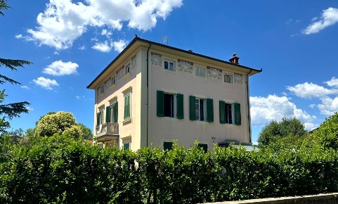 Foto Appartamento a Lucca Sant'Alessio - Carignano di 95 m² con 4 locali