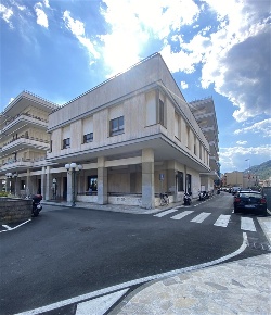 Foto Ufficio a Chiavari Centro di 250 m² con 1 locali in affitto