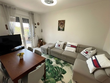 Foto Appartamento in Via Petrarca 19, Corbetta Centro di 69 m² con 3 locali