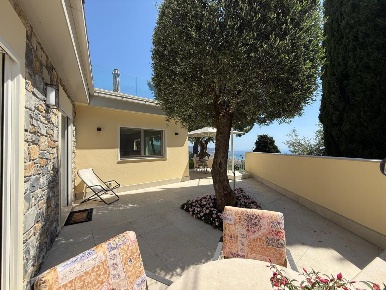 Foto Villa singola a Diano Marina Via Roma, Borgo Barusso di 186 m²