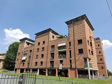 Foto Appartamento in Via Lombardia, Meda di 115 m² con 4 locali in vendita