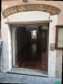 Foto Negozio in Via Pietro Calvi, Sanremo San Siro - Casinò di 44 m²