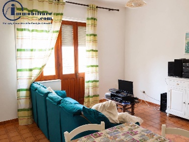 Foto Appartamento in Via Nino Bixio, Tortolì Centro di 96 m² con 3 locali