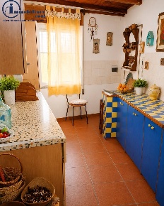 Foto Appartamento in Via Nino Bixio, Tortolì Centro di 80 m² con 3 locali