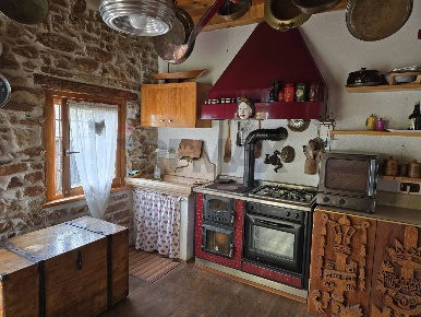 Foto Rustico in Via Resenterra 121, Lamon Centro di 100 m² con 3 locali