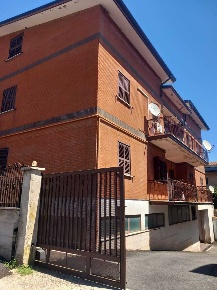 Foto Attico in Via Degli Acquedotti, Tivoli Arci Empolitana di 92 m²