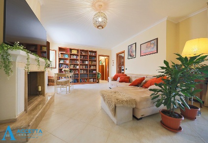 Foto Appartamento in Via Don Diego Marturano 10, Taranto di 118 m²