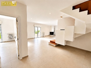 Foto Duplex in 5 camere  3 bagni - Mq 170 - Eco + Sisma Bonus, Teramo