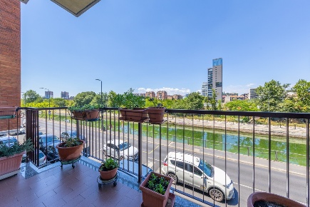 Foto Appartamento in Via Lodovico il Moro 163, Milano Tre Castelli - Faenza