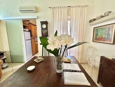 Foto Casa indipendente a Viareggio Centro di 135 m² con 6 locali in vendita