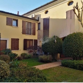 Foto Appartamento in Brescia, Borgosatollo Centro di 81 m² con 4 locali