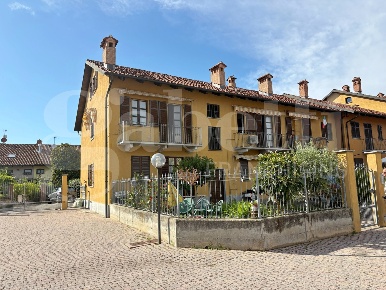 Foto Appartamento in Gozzano, Carmagnola Centro di 60 m² con 3 locali