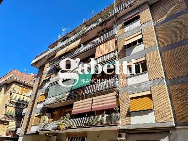 Foto Appartamento in Via ALBONA 93A, Roma Villa Gordiani di 75 m²